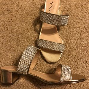 NWOT Touch of Nina heeled sandals
